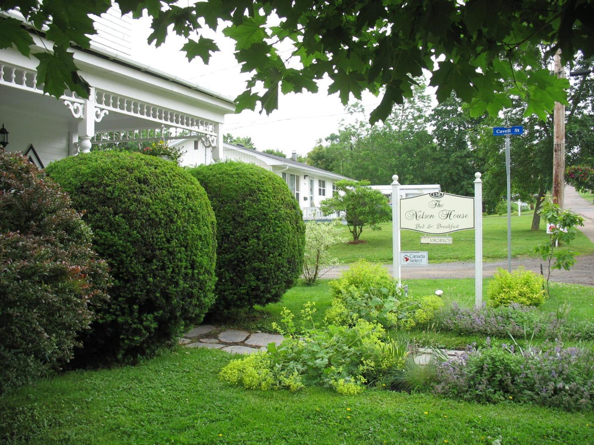 The Nelson House Bed And Breakfast Stewiacke Экстерьер фото