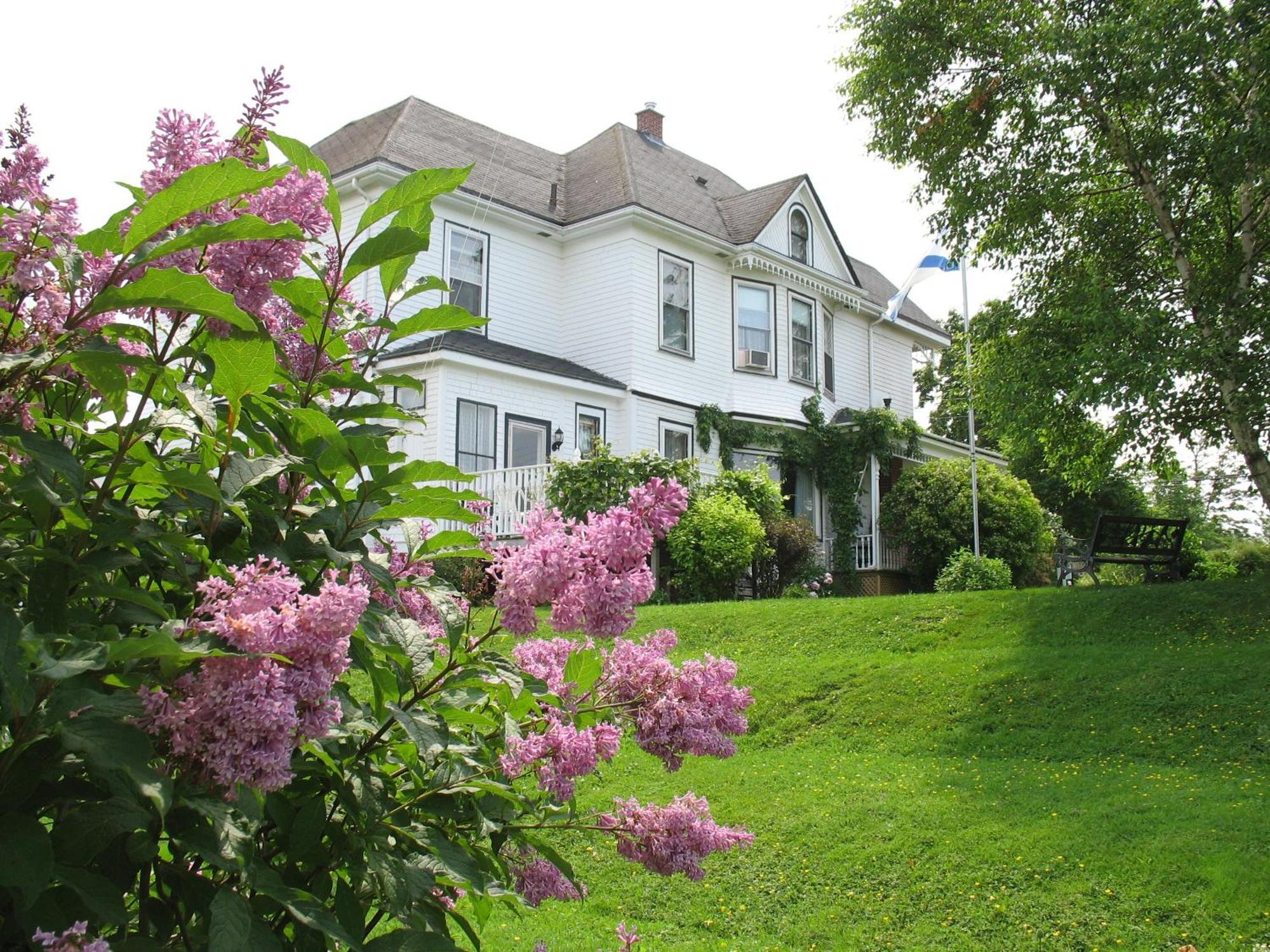 The Nelson House Bed And Breakfast Stewiacke Экстерьер фото